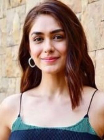 Mrunal Thakur: I am happy that roles are finally being written for me